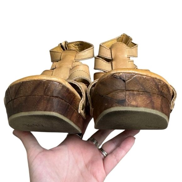 Bed Stu Platform Strappy Wedge Sandals - Picture 4 of 12